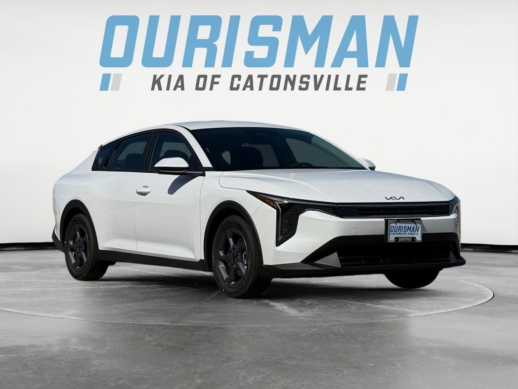 New 2025 Kia K4 LXS