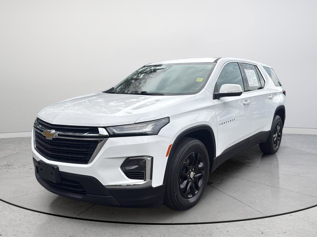 Used 2023 Chevrolet Traverse LS w/ Safety Package AWD/4WD image 5