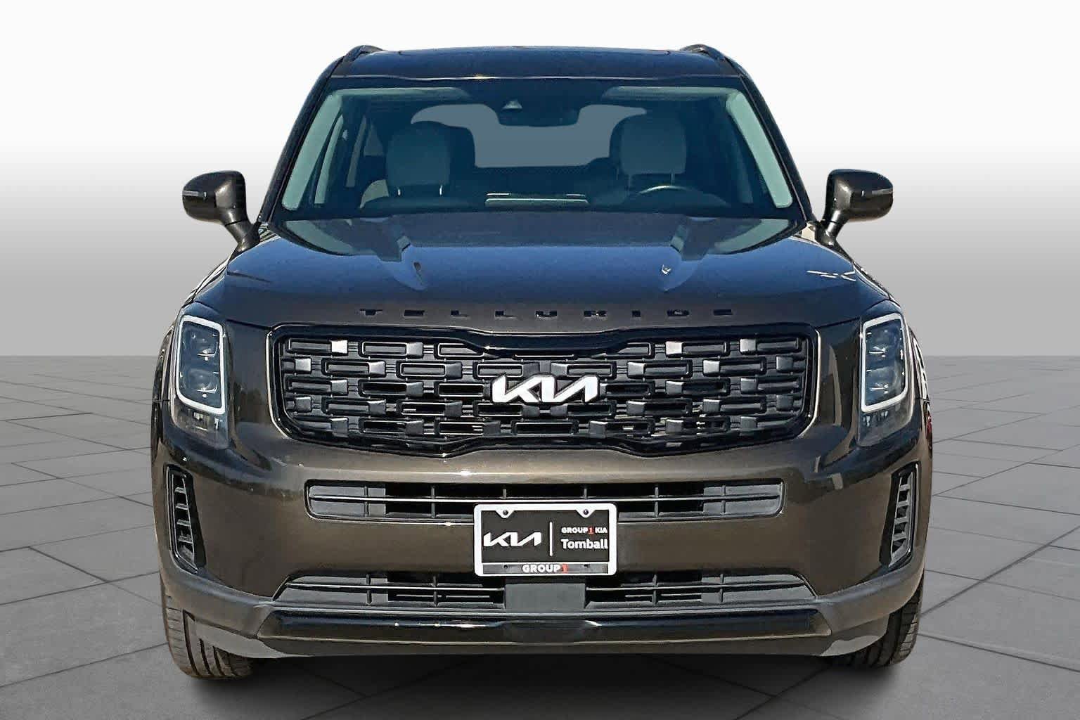 Used 2022 Kia Telluride EX w/ EX Premium Package image 4