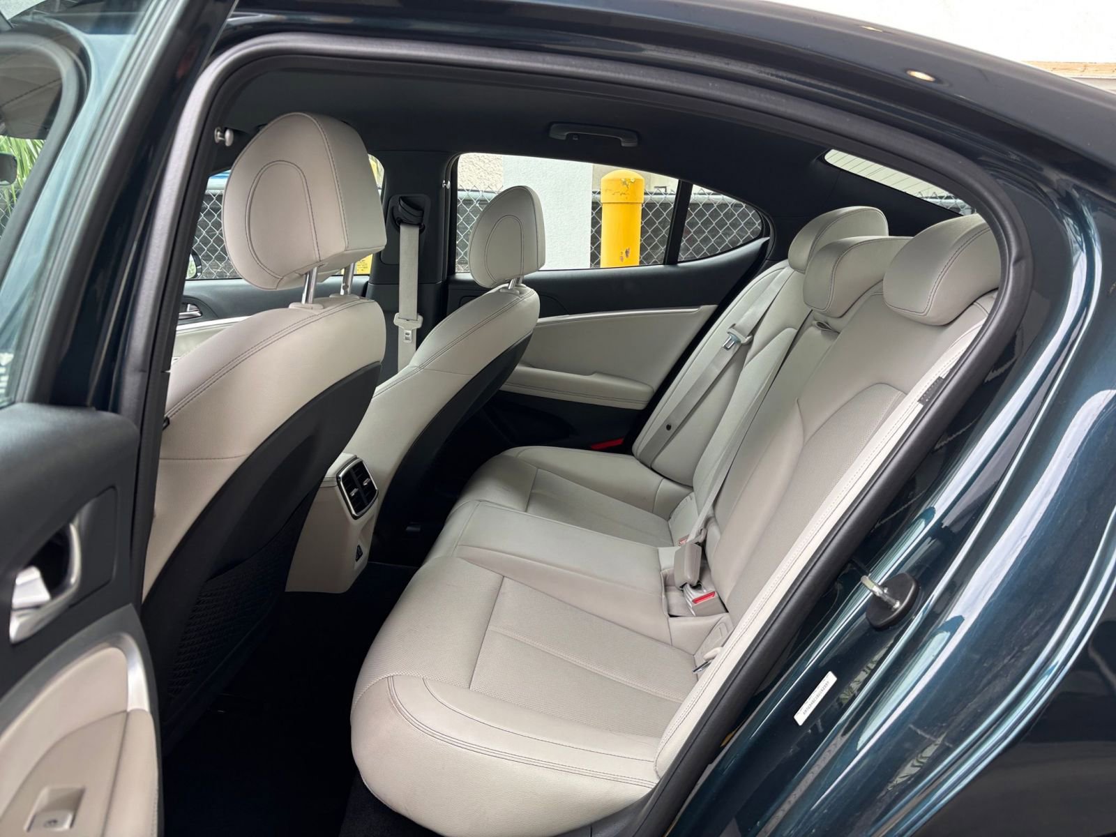 Used 2025 Genesis G70 2.5T AWD/4WD image 27
