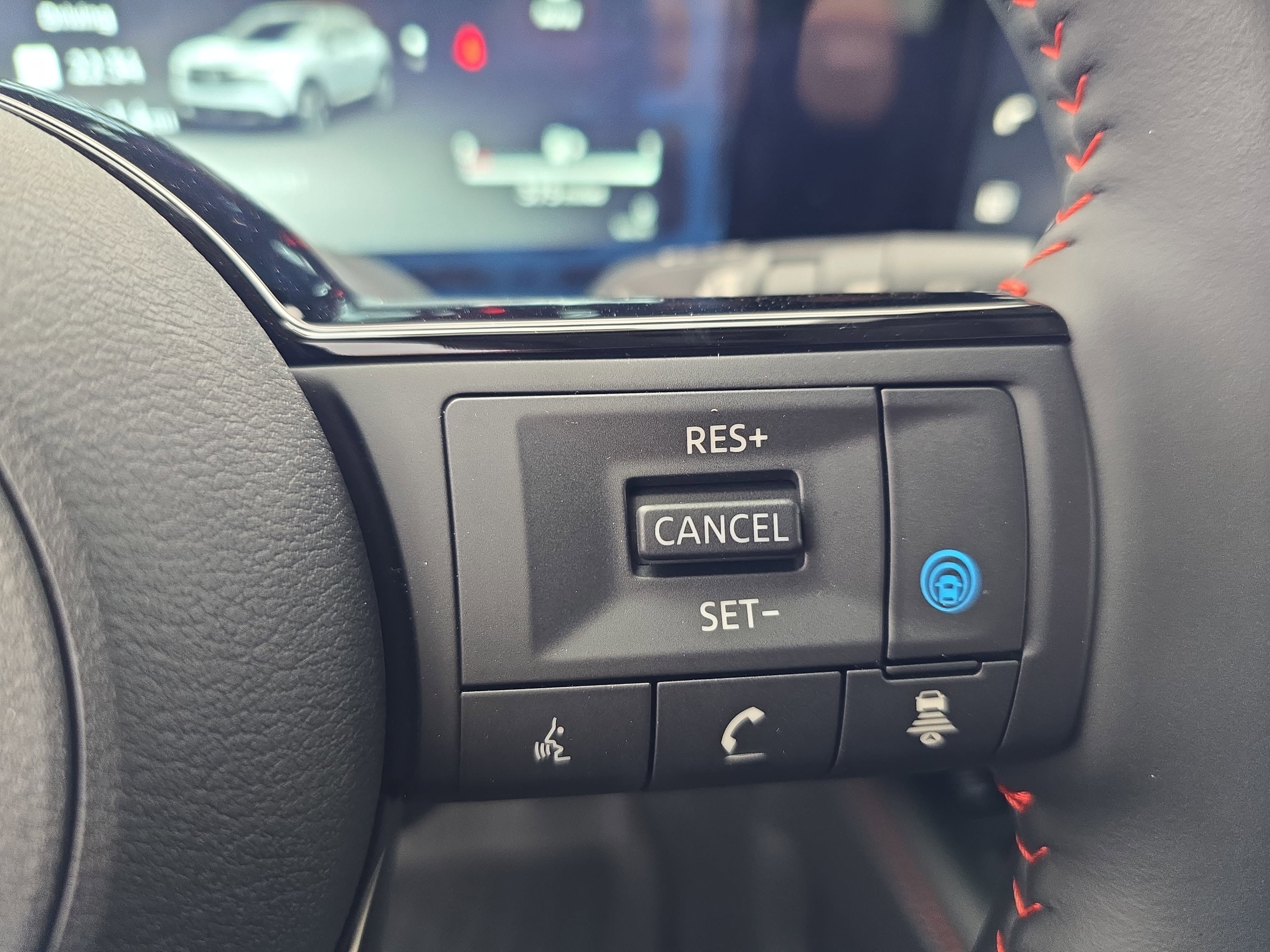 New 2026 Nissan Kicks SR w/ SR Premium Package FWD image 17