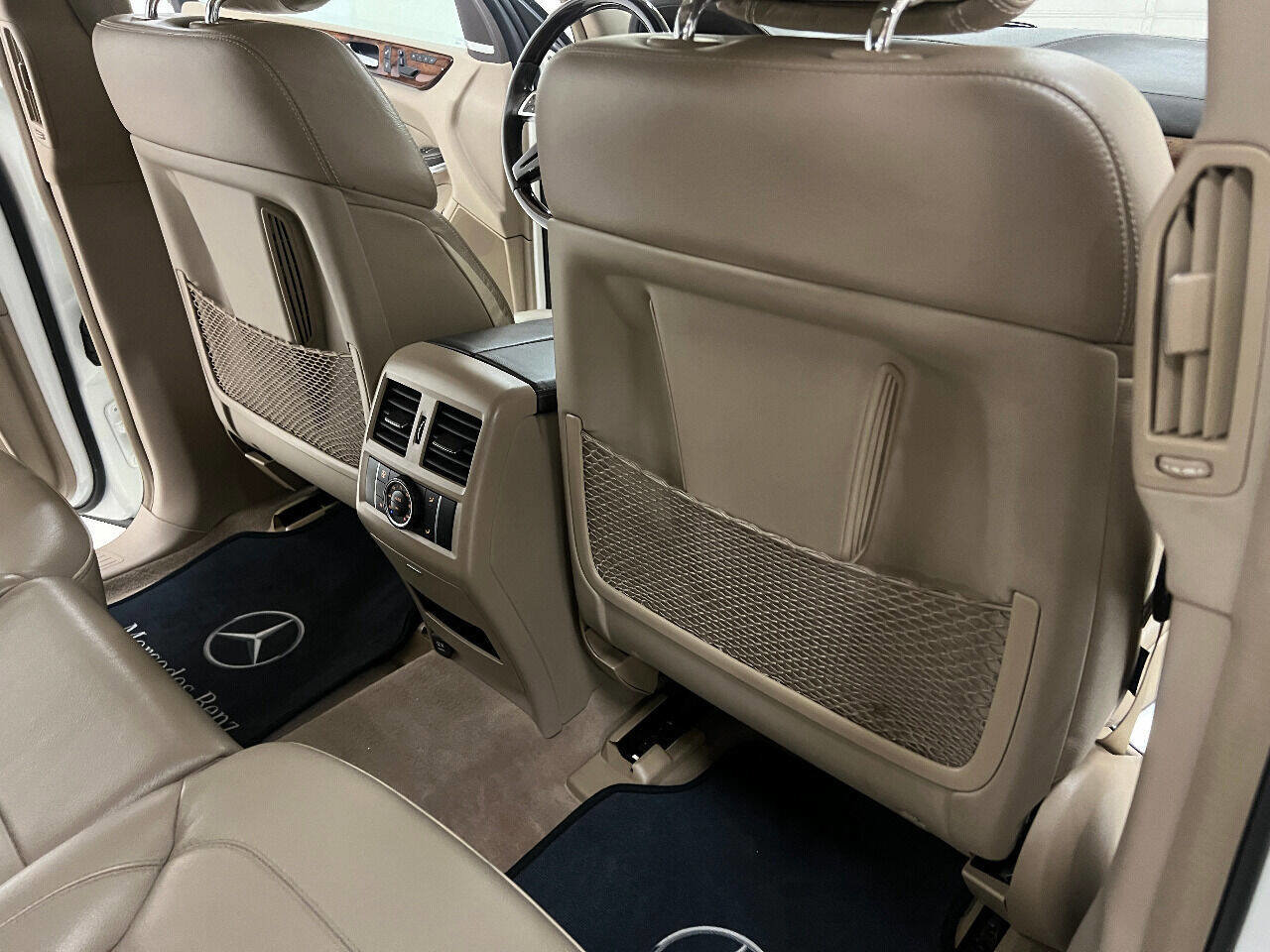 Used 2014 Mercedes-Benz GL 550 4MATIC image 74