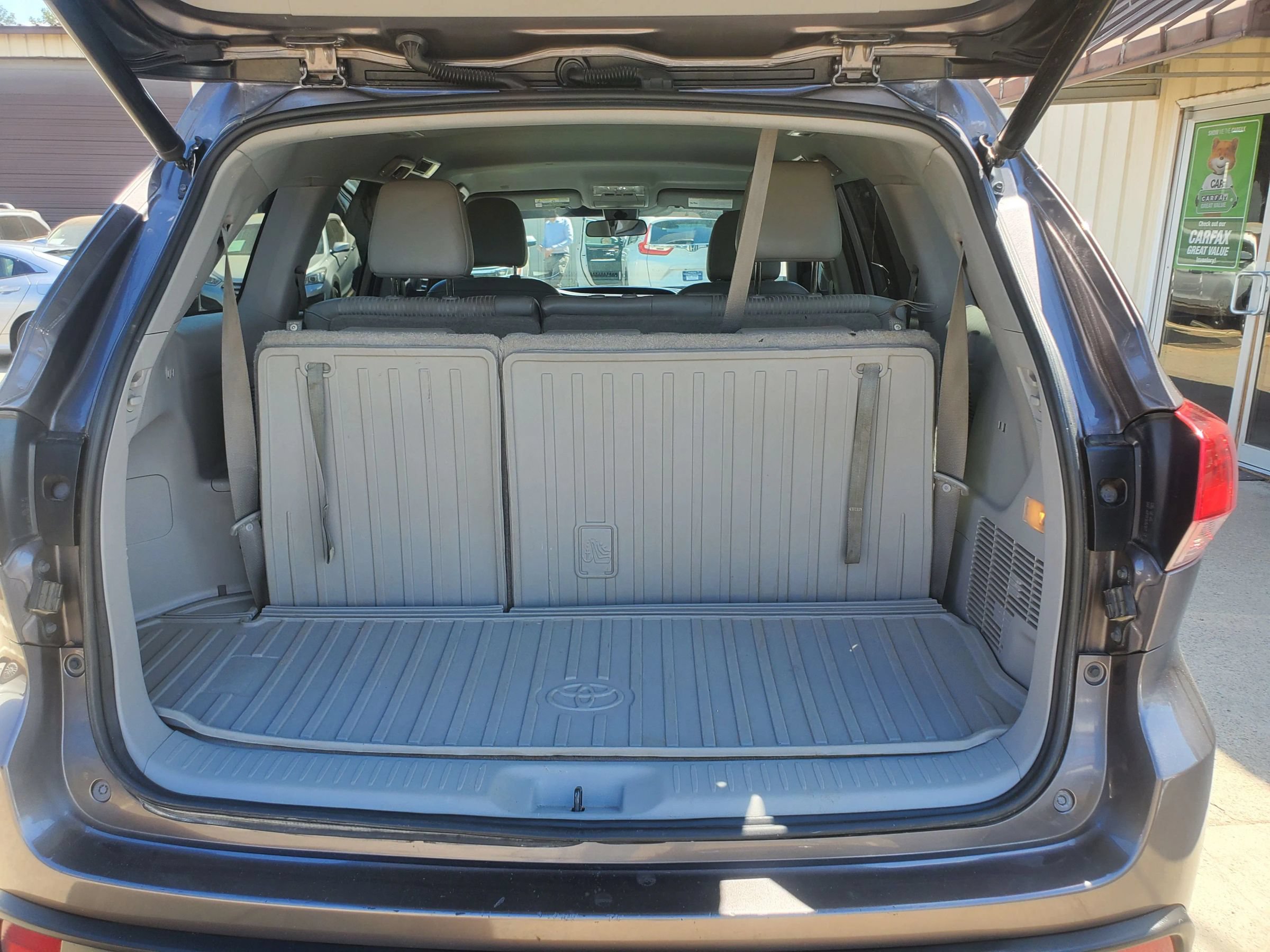 Used 2019 Toyota Highlander Plus FWD image 58