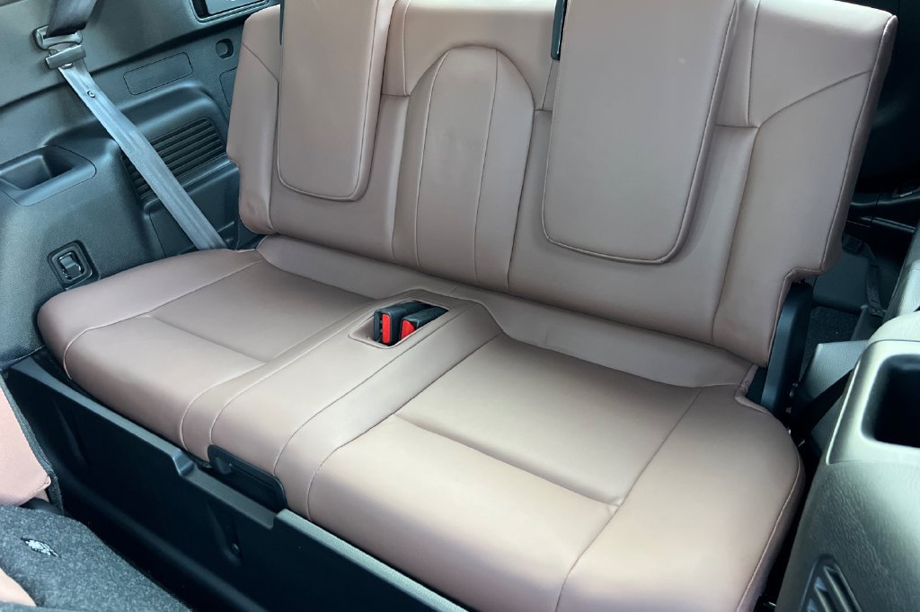 New 2026 Mitsubishi Outlander SEL FWD image 16