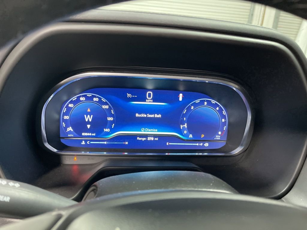 Used 2024 Chevrolet Suburban Premier image 32