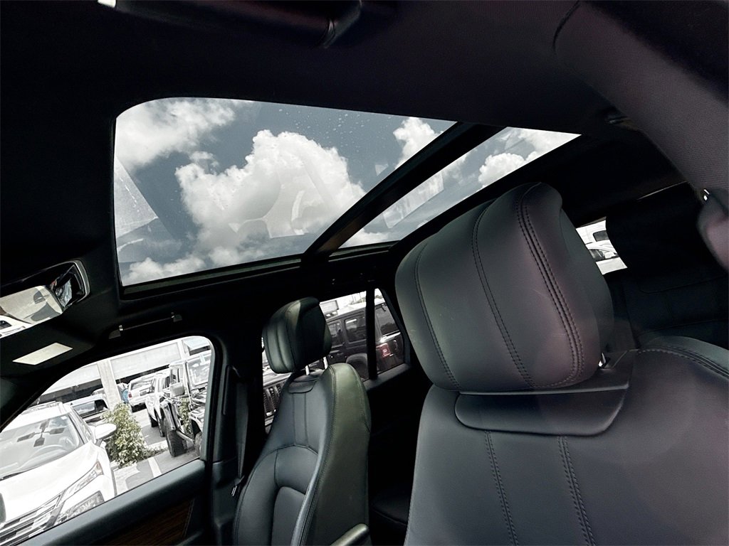 Used 2019 Land Rover Range Rover Supercharged image 24