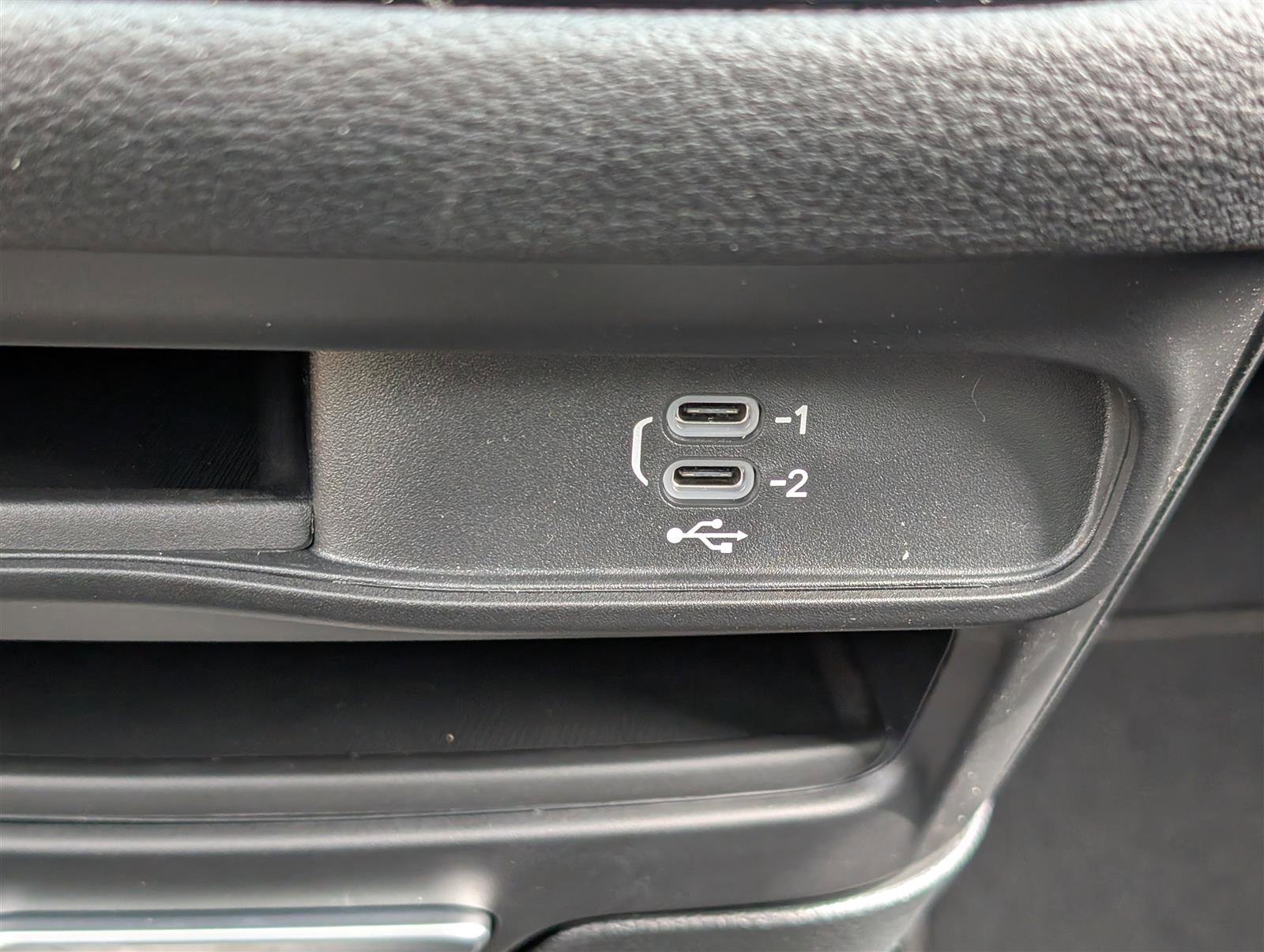 New 2026 Chrysler Pacifica Select image 21