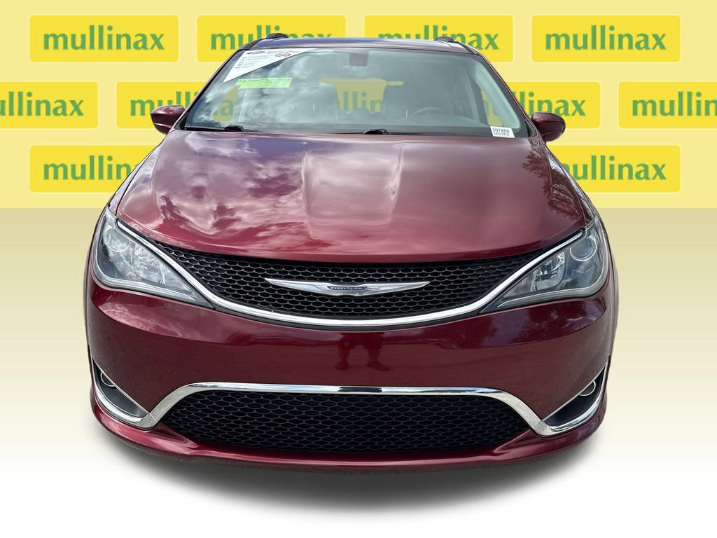 Used 2018 Chrysler Pacifica Touring-L image 10