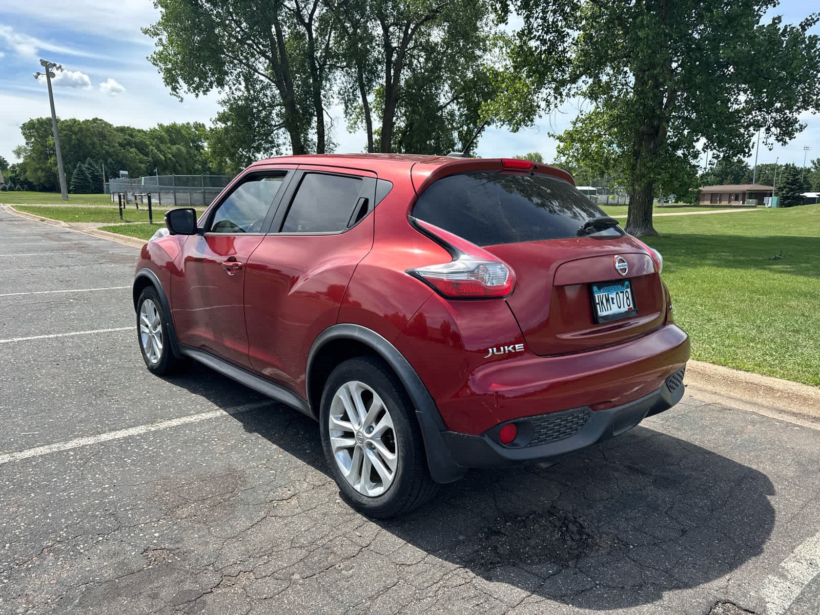 Used 2015 Nissan Juke SV w/ Technology Package FWD image 5