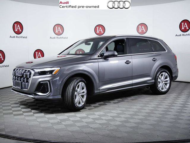 Used 2025 Audi Q7 2.0T Premium w/ Convenience Package image 4