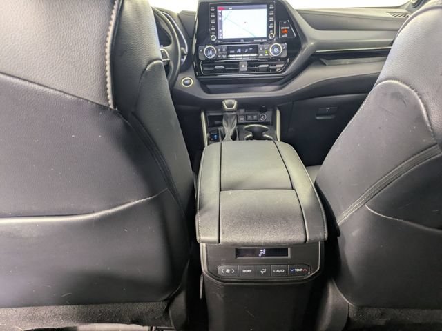 Used 2021 Toyota Highlander XSE AWD/4WD image 27