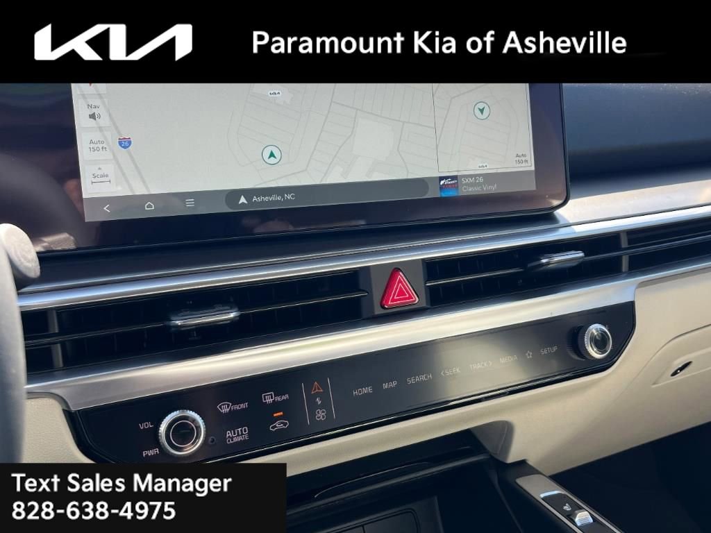 Certified 2025 Kia Sorento EX image 5