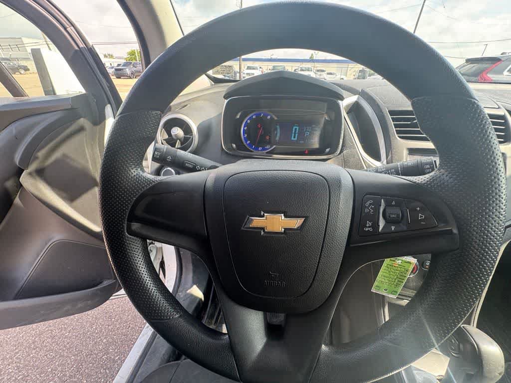 Used 2016 Chevrolet Trax LS AWD/4WD image 17