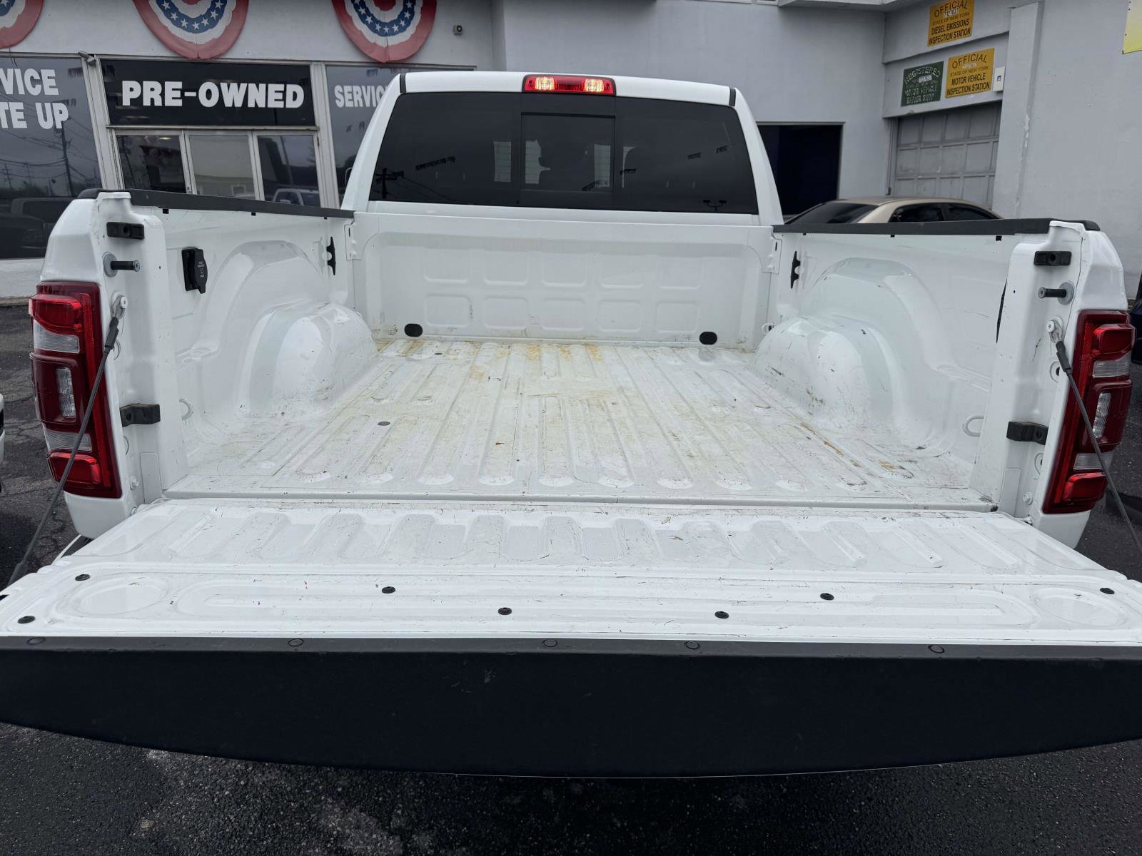 Used 2024 RAM 2500 Laramie w/ Safety Group AWD/4WD image 15