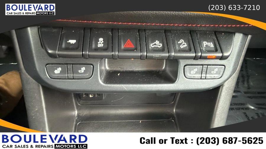 Used 2019 GMC Canyon All Terrain w/ All Terrain X Package AWD/4WD image 18