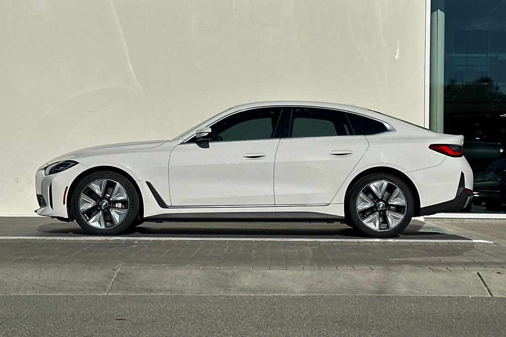 Used 2023 BMW i4 eDrive35 w/ Premium Package image 6