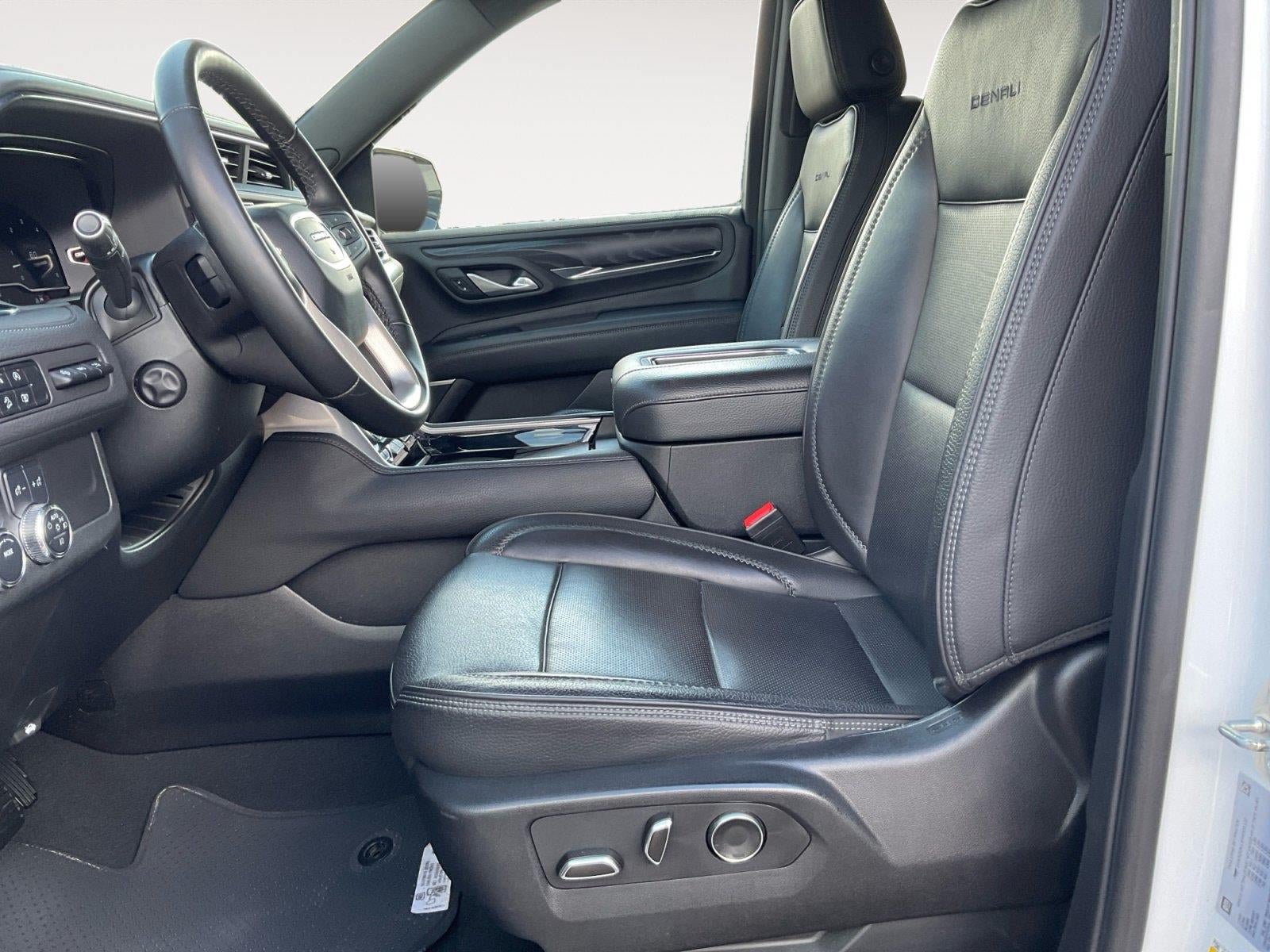 Certified 2024 GMC Yukon Denali AWD/4WD image 9