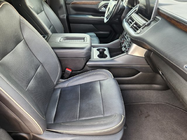 Used 2023 Chevrolet Suburban Premier AWD/4WD image 11
