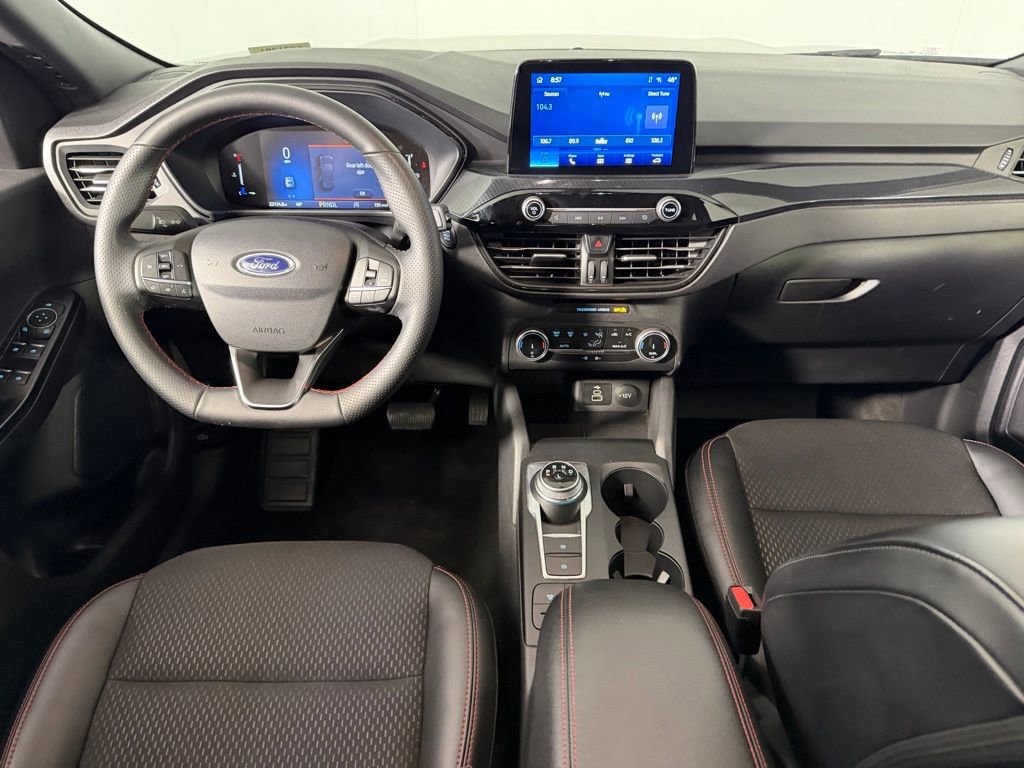 Used 2025 Ford Escape ST-Line AWD/4WD image 11