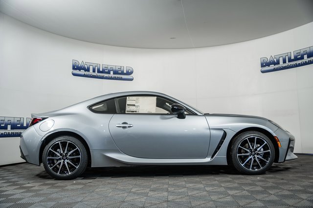 New 2025 Toyota GR86 w/ ALL Weather Mat Package (TMS) image 12