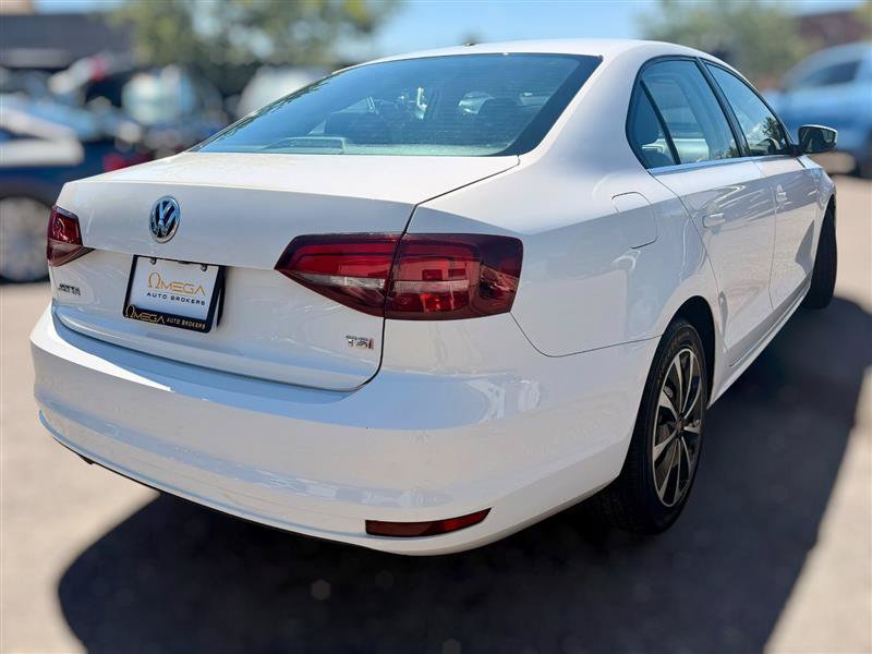 Used 2017 Volkswagen Jetta S w/ Jetta S Cold Weather Package FWD image 4