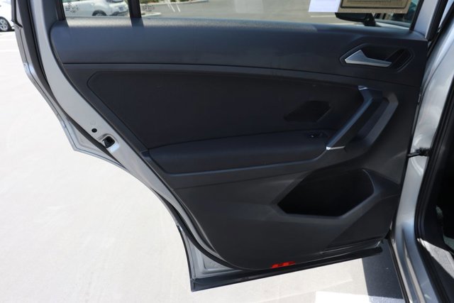 Used 2020 Volkswagen Tiguan S FWD image 12