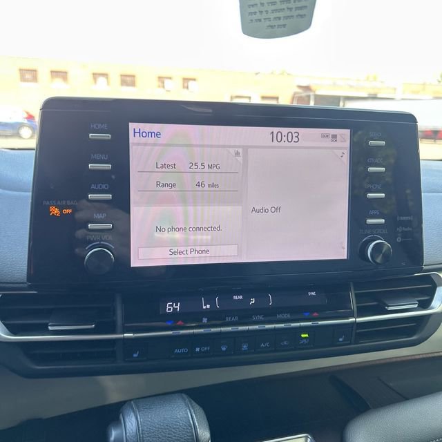 Used 2021 Toyota Sienna XLE FWD image 12