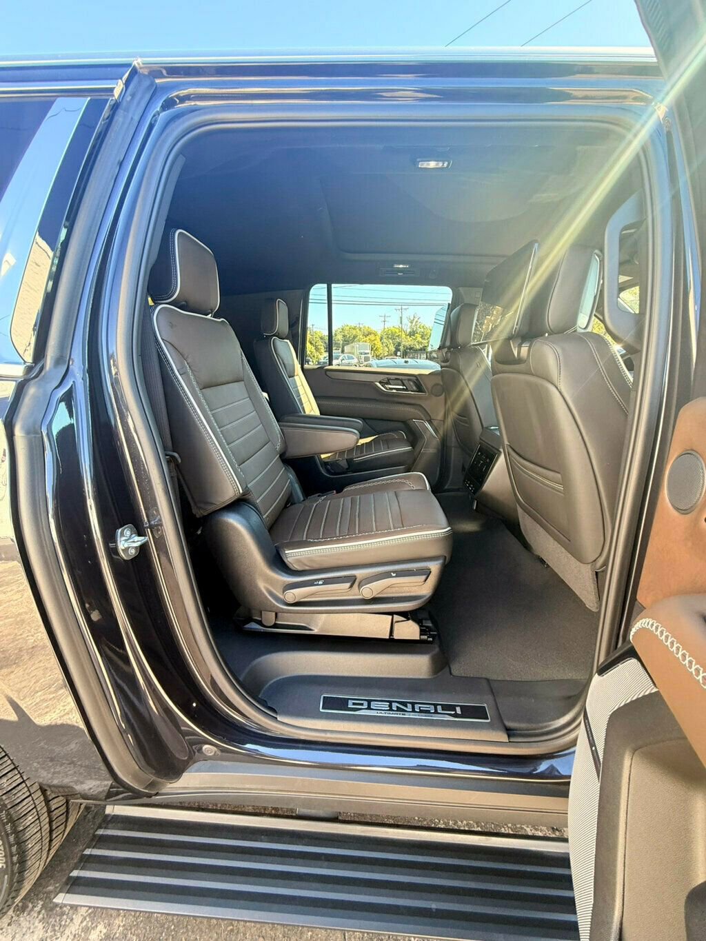 Used 2025 GMC Yukon XL Denali Ultimate image 22