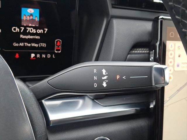 Used 2025 GMC Terrain Elevation AWD/4WD image 16