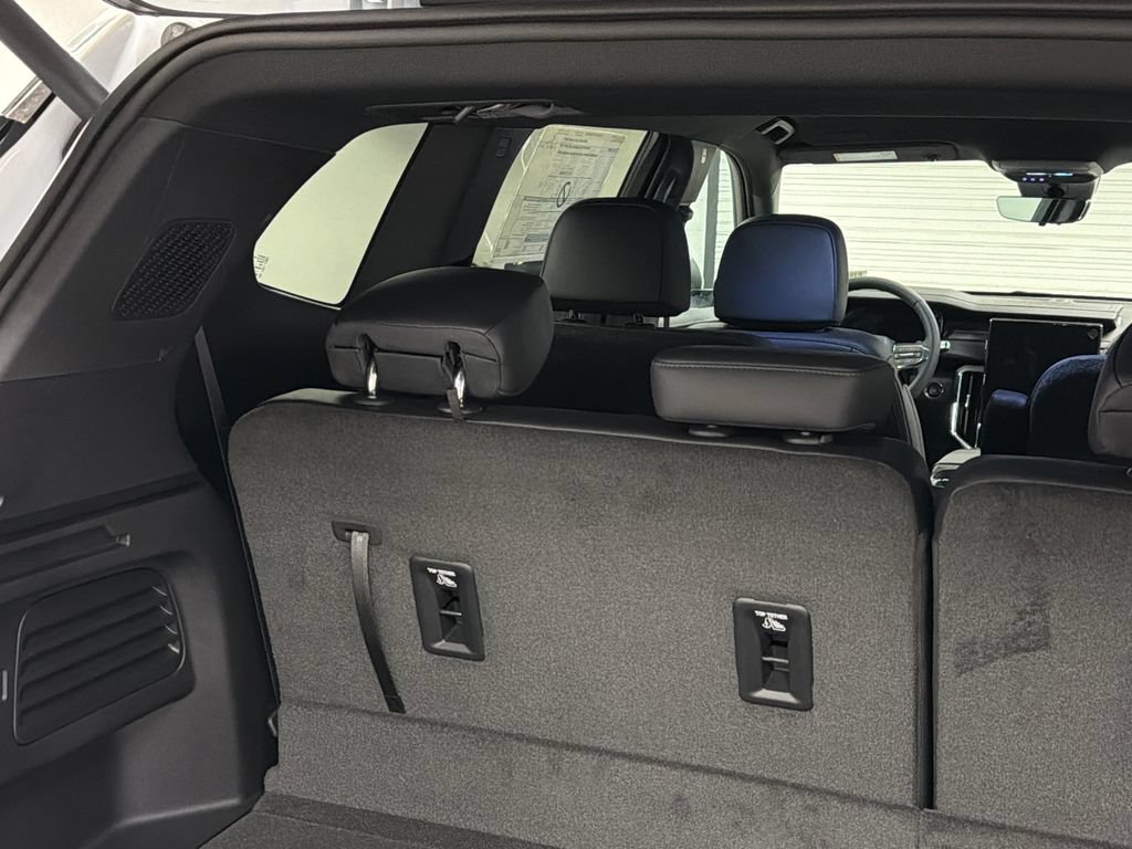 New 2026 GMC Acadia Elevation w/ Black Edition AWD/4WD image 18