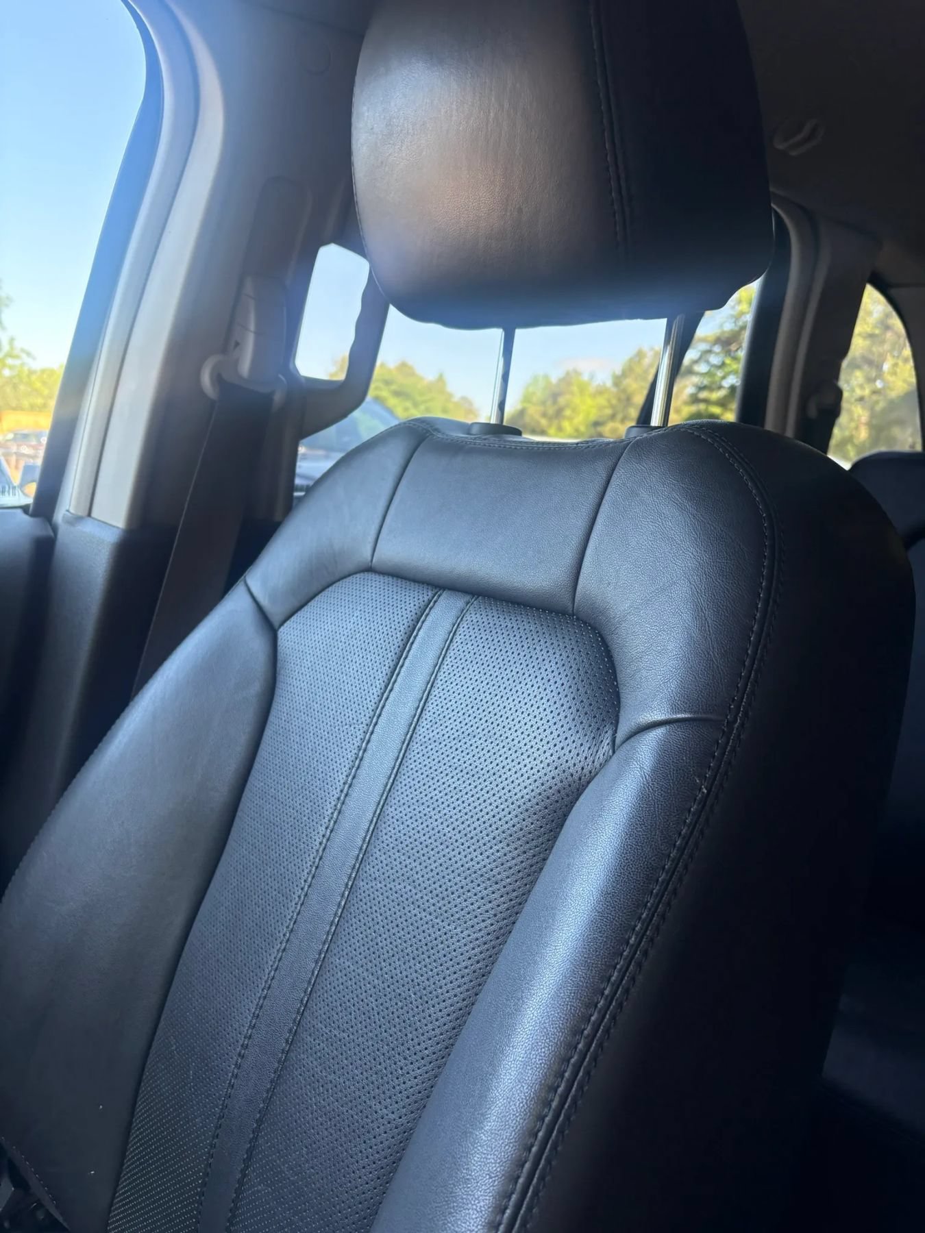 Used 2013 Lincoln MKX AWD image 22