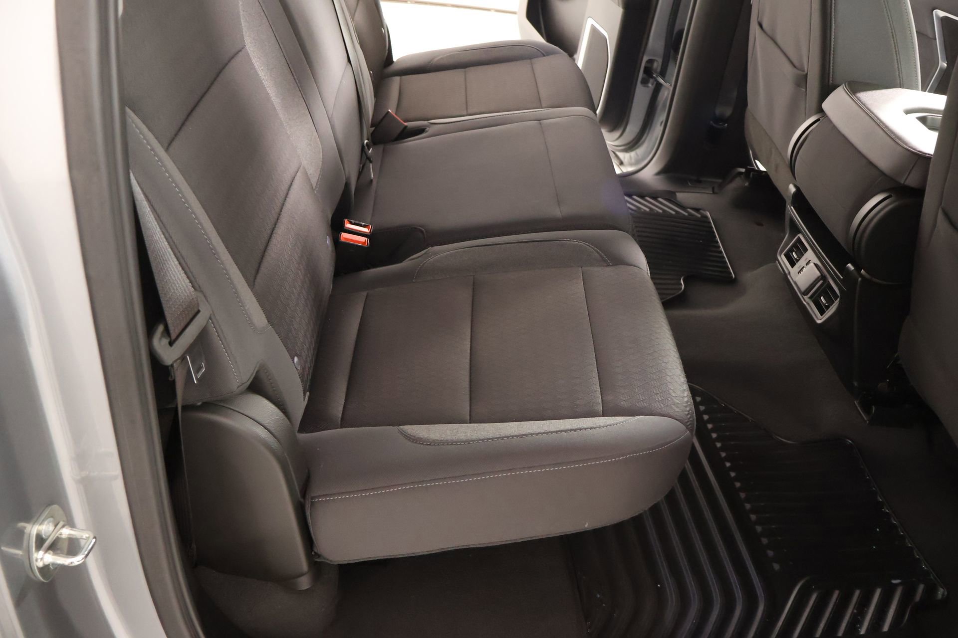 Used 2024 Chevrolet Silverado 1500 LT image 12