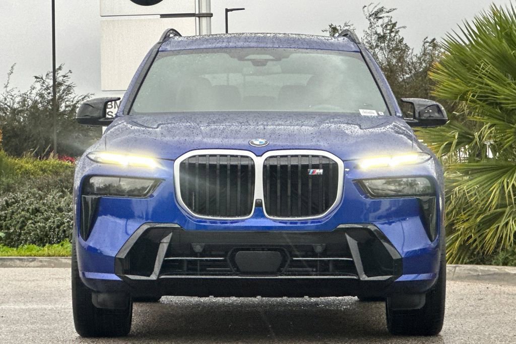 New 2026 BMW X7 M60i image 8