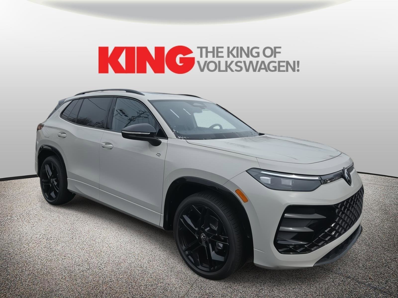 New 2026 Volkswagen Tiguan SE R-Line video 1