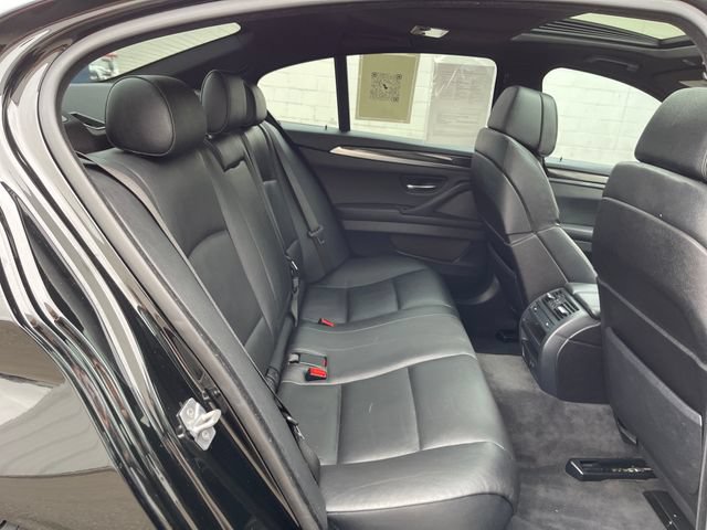 Used 2012 BMW 528i xDrive Sedan AWD/4WD image 32