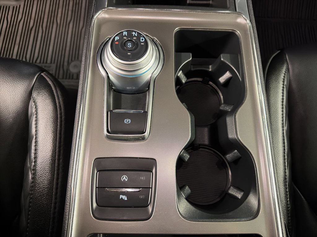 Certified 2024 Ford Edge Titanium AWD/4WD image 12