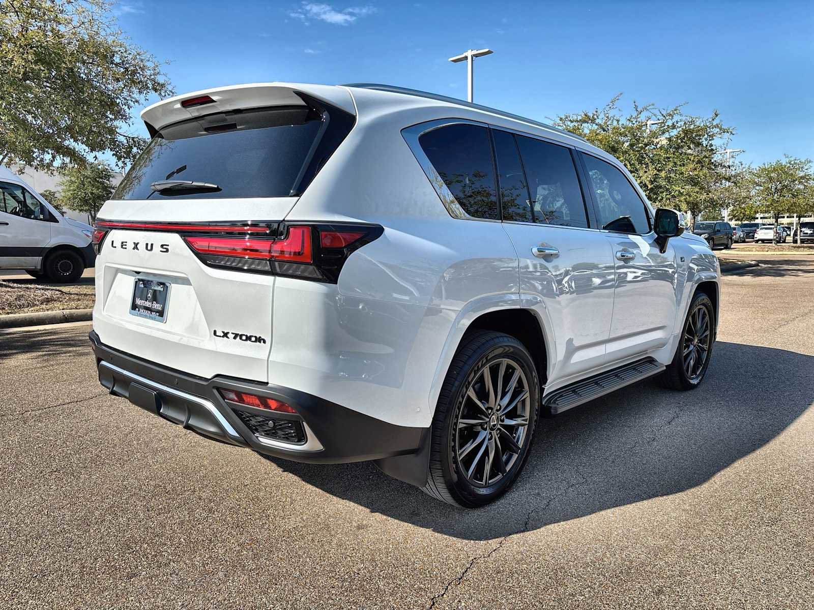 Used 2025 Lexus LX 700h F Sport image 8