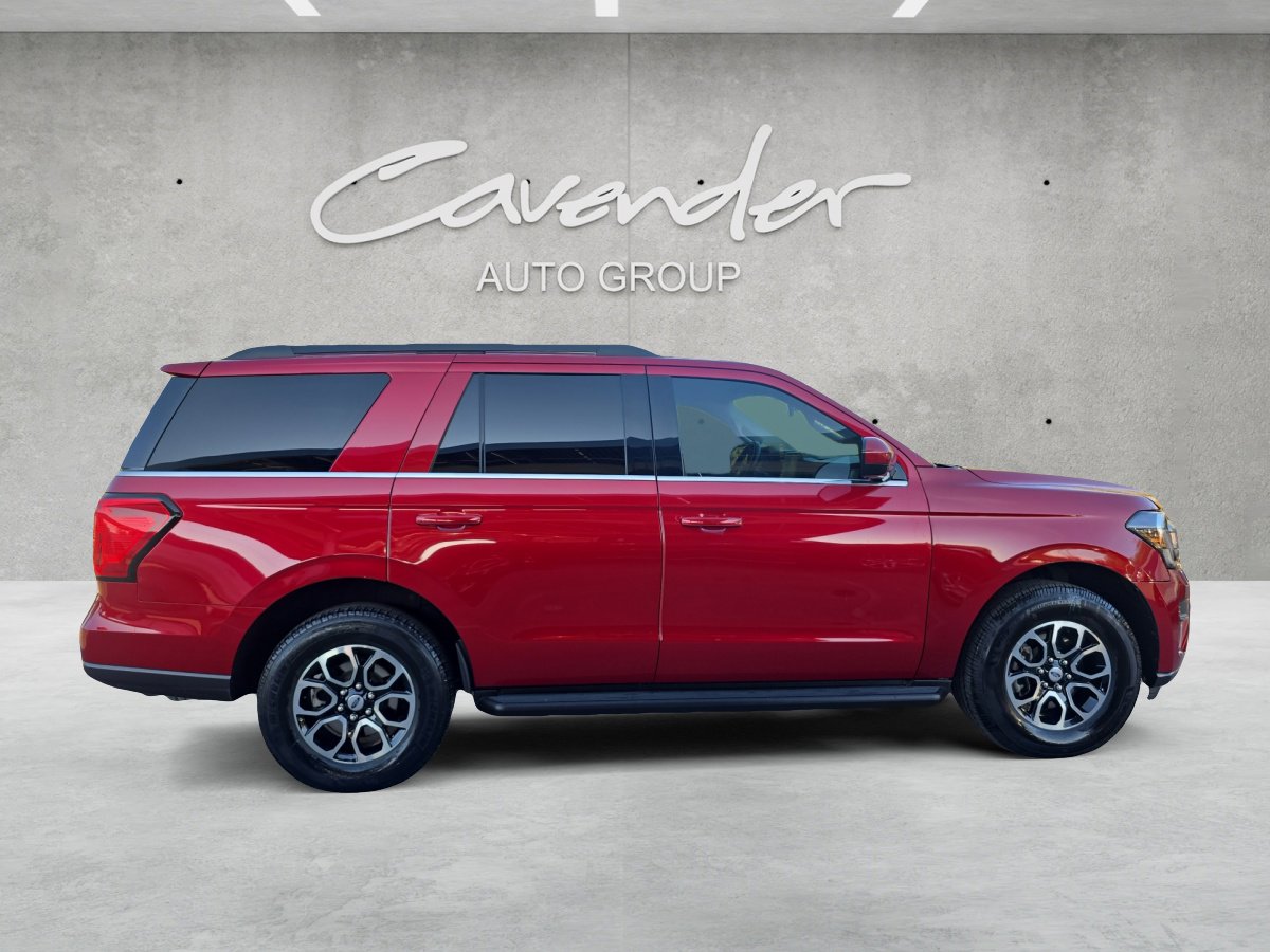 Used 2022 Ford Expedition XLT image 19