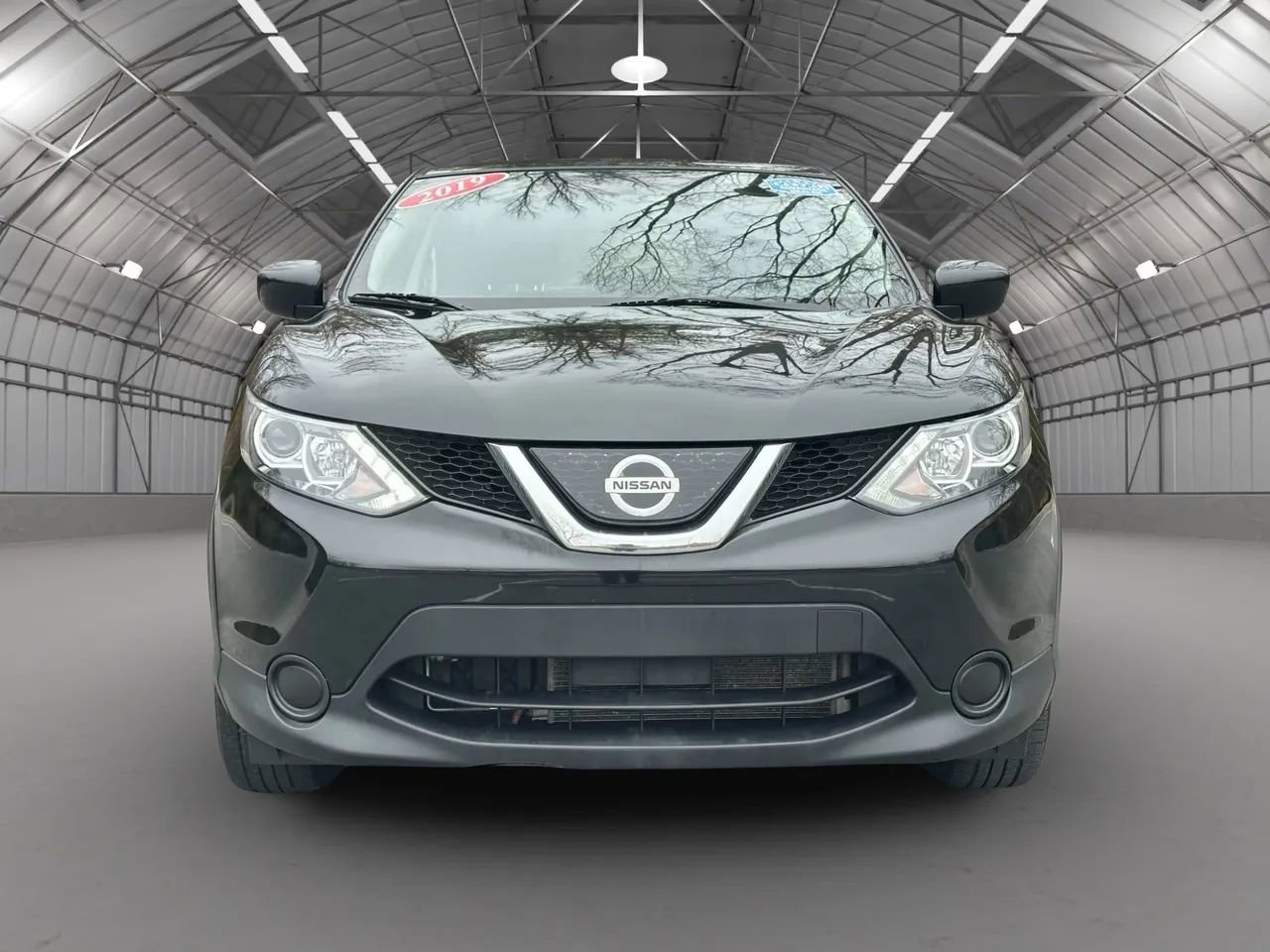 Used 2019 Nissan Rogue Sport S image 2