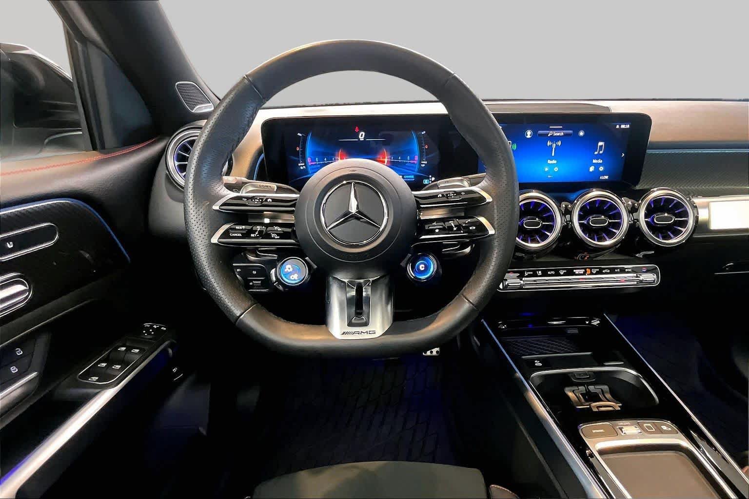 Used 2026 Mercedes-Benz GLB 35 AMG 4MATIC image 6