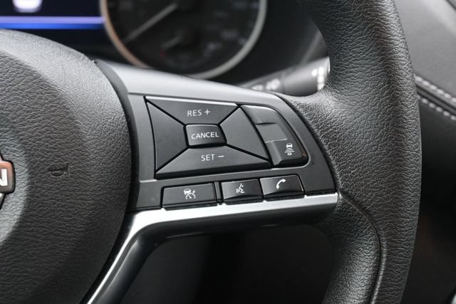 Used 2024 Nissan Sentra SV FWD image 18