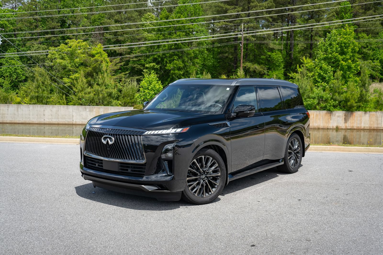 Used 2026 INFINITI QX80 Autograph w/ Premium Cargo Package AWD/4WD image 4