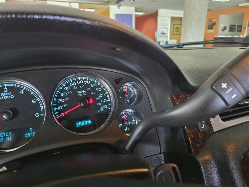 Used 2010 GMC Yukon Denali AWD/4WD image 27