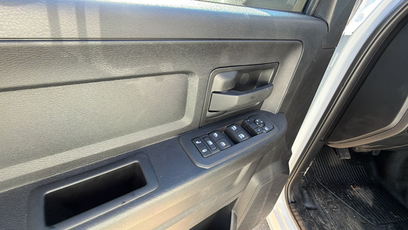 New 2026 RAM 5500 Tradesman w/ Chrome Appearance Group AWD/4WD image 16