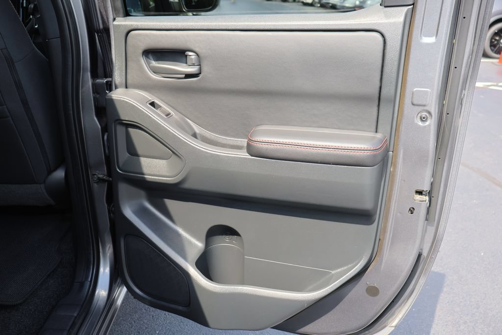 Used 2026 Nissan Frontier PRO-4X AWD/4WD image 17