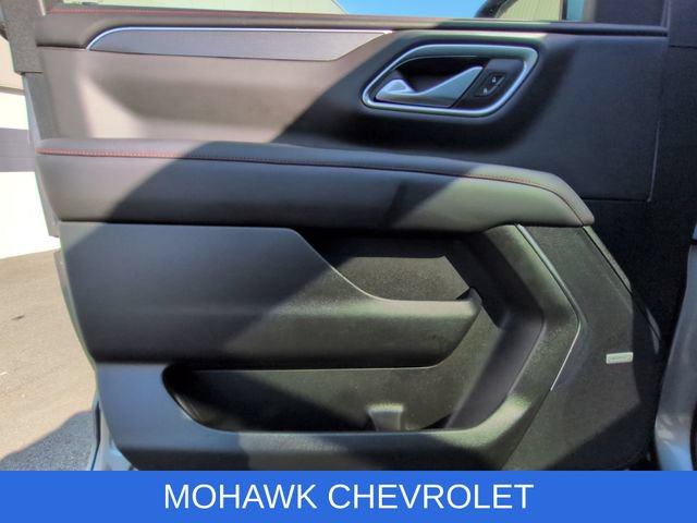 Used 2022 Chevrolet Suburban RST w/ Luxury Package AWD/4WD image 23
