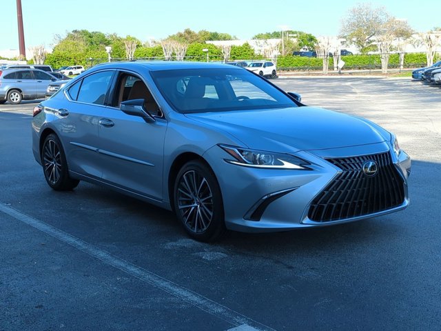 Used 2022 Lexus ES 350 w/ Premium Package image 3
