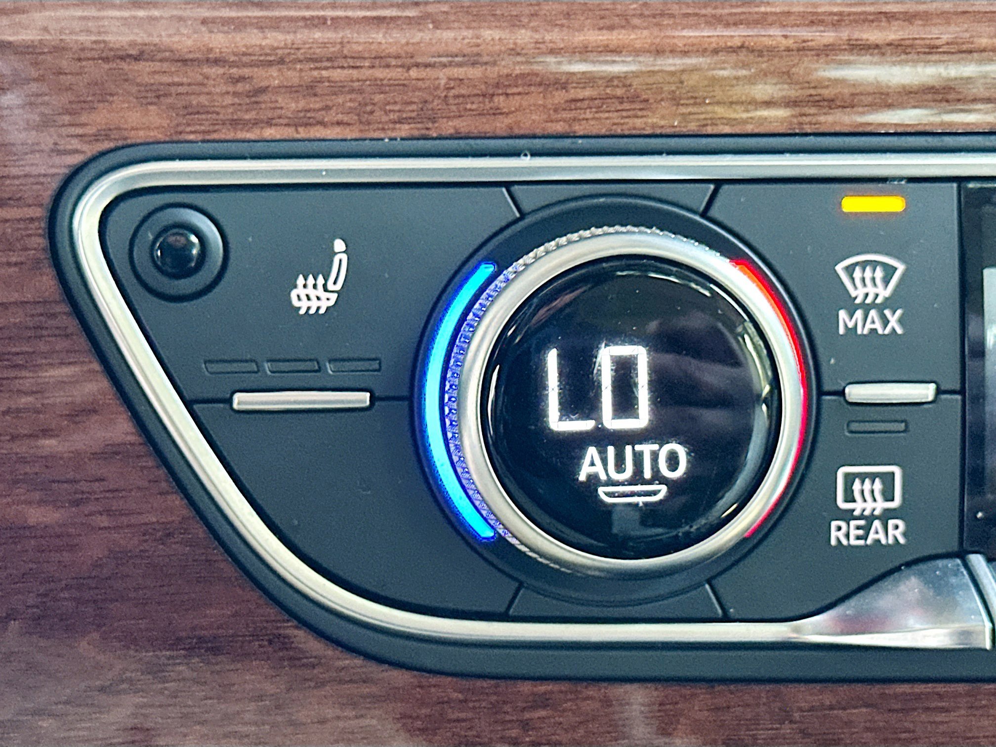 Used 2021 Audi A4 2.0T Premium w/ Convenience Package image 19