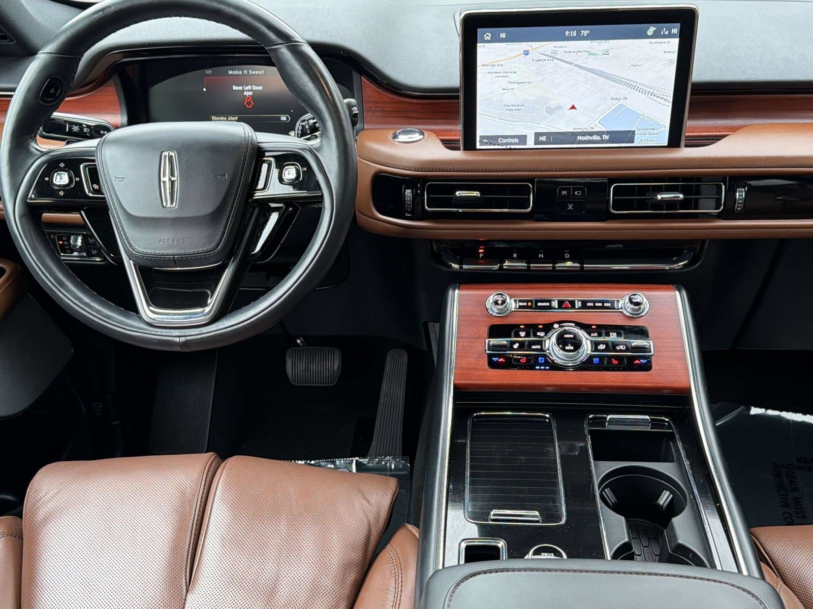 Used 2022 Lincoln Aviator Grand Touring w/ Equipment Group 301A AWD/4WD image 27