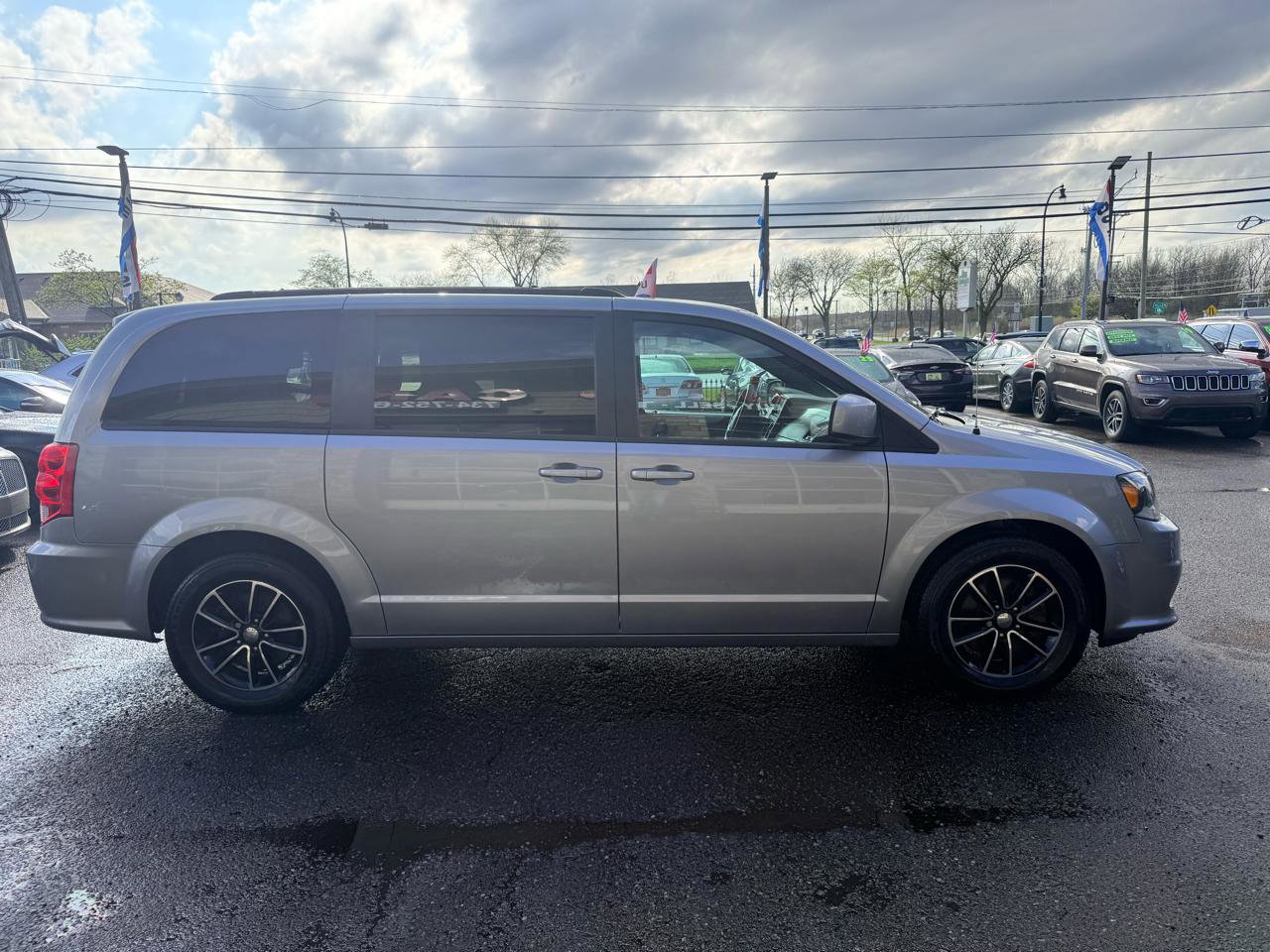 Used 2019 Dodge Grand Caravan GT image 8